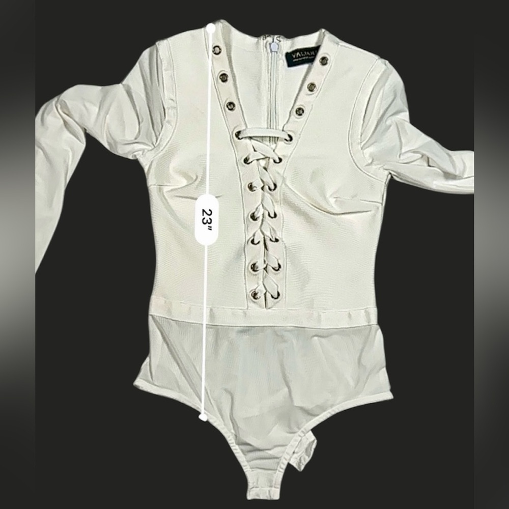 Valiant Paris White Lace‑Up Long‑Sleeve Bodysuit – Size L - Picture 14 of 17